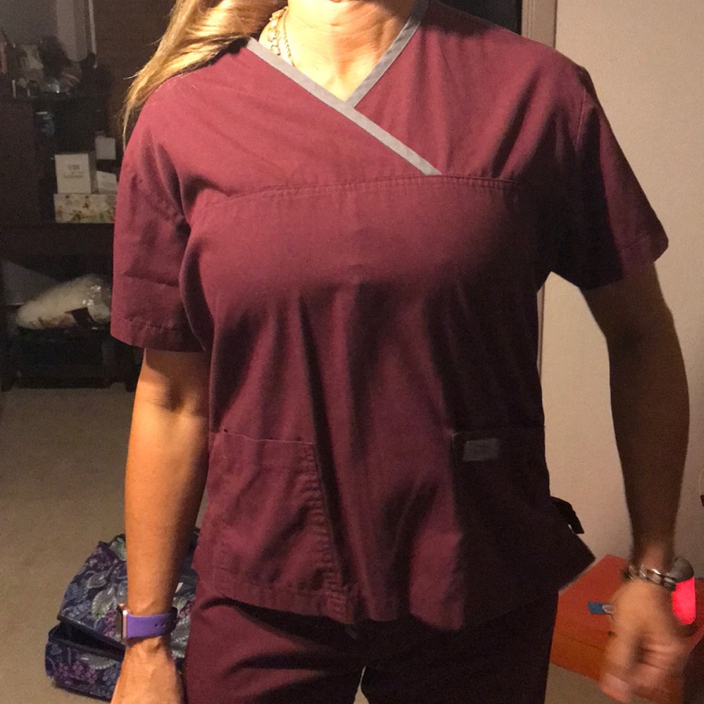 Scrub top